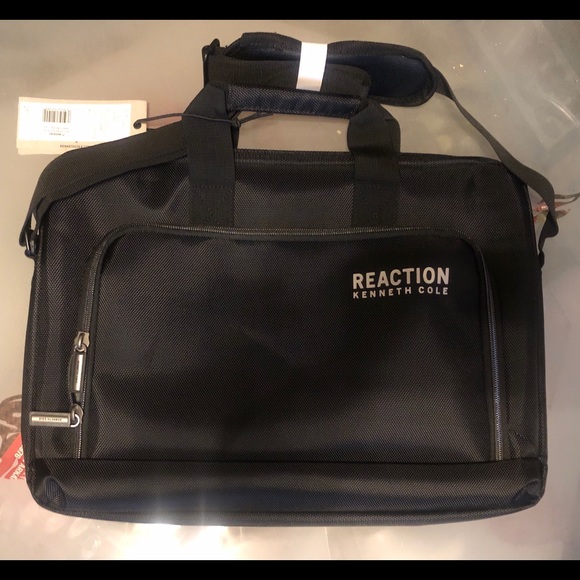 Kenneth Cole REACTION Case Werks Laptop Shoulder Bag - Picture 2 of 6